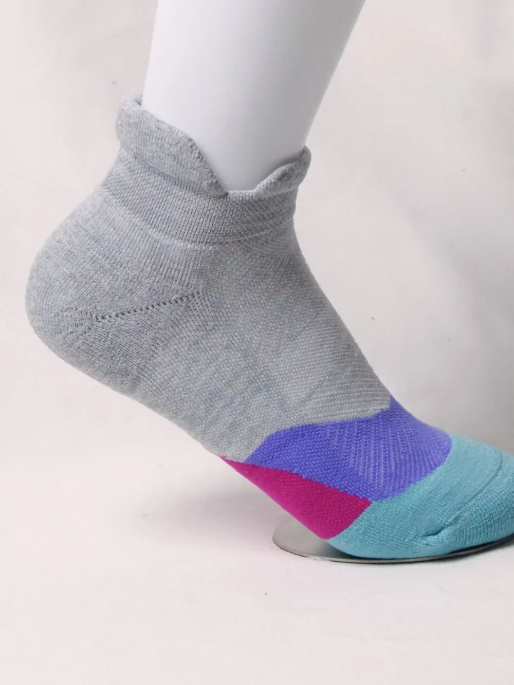 Feetures Elite Ankle Socks No Blisters - Size M